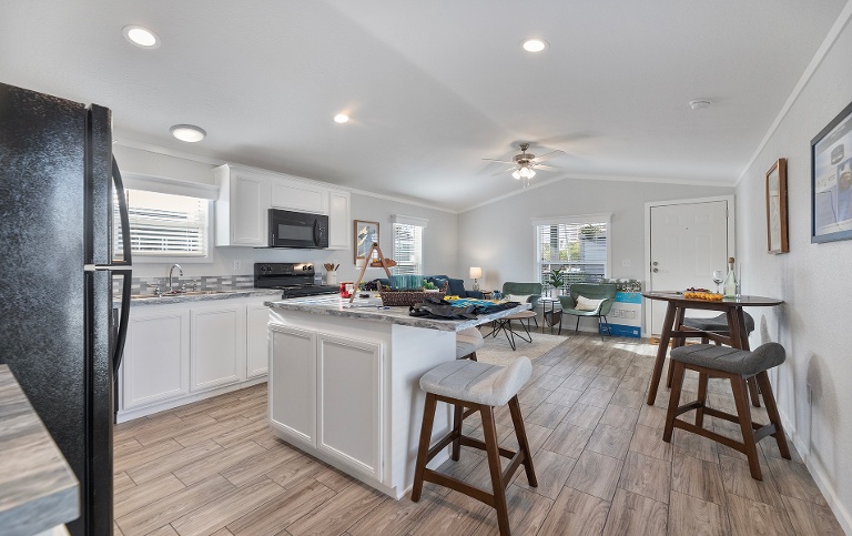 Solitaire Homes is committed to exceptional quality and craftsmanship
